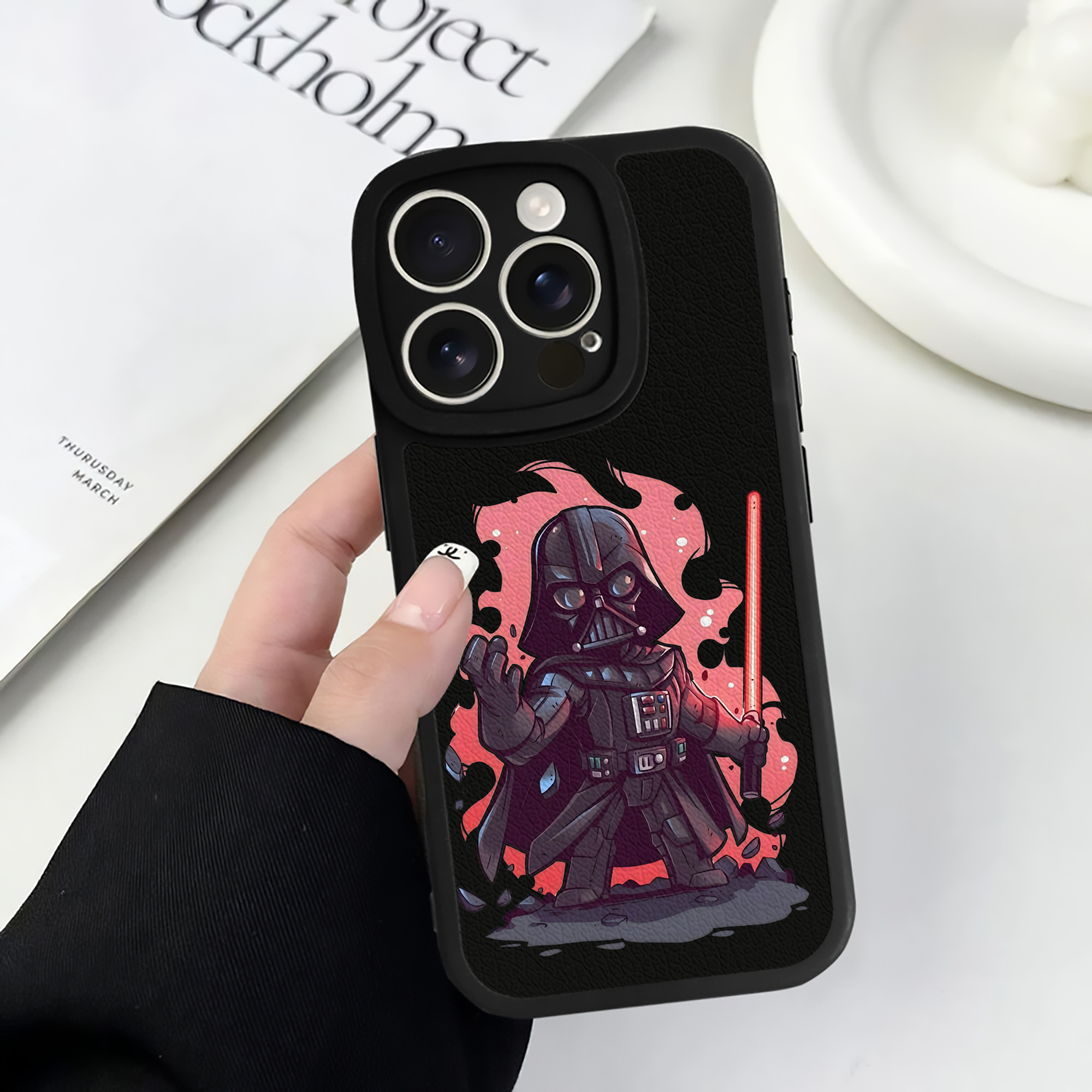 （画像用） スター・ウォーズ Star Wars 【iPhone 16シリーズ対応】シリコンスマホケース（レザー調） 材質：シリコン